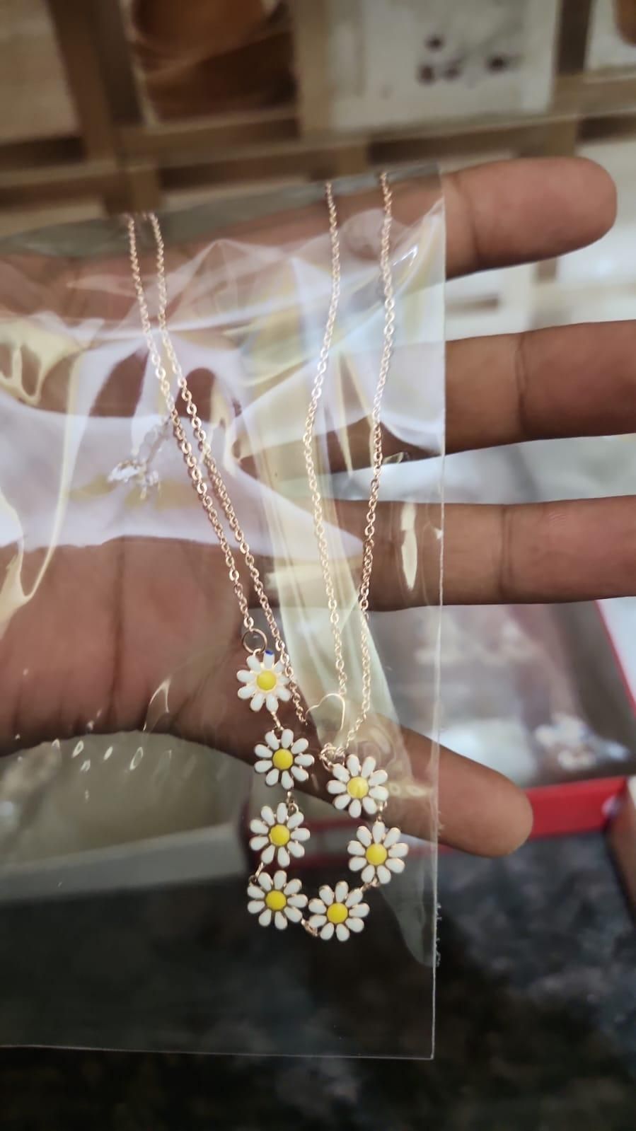 Beautiful Golden Daisy Heart Two-Layered Necklace