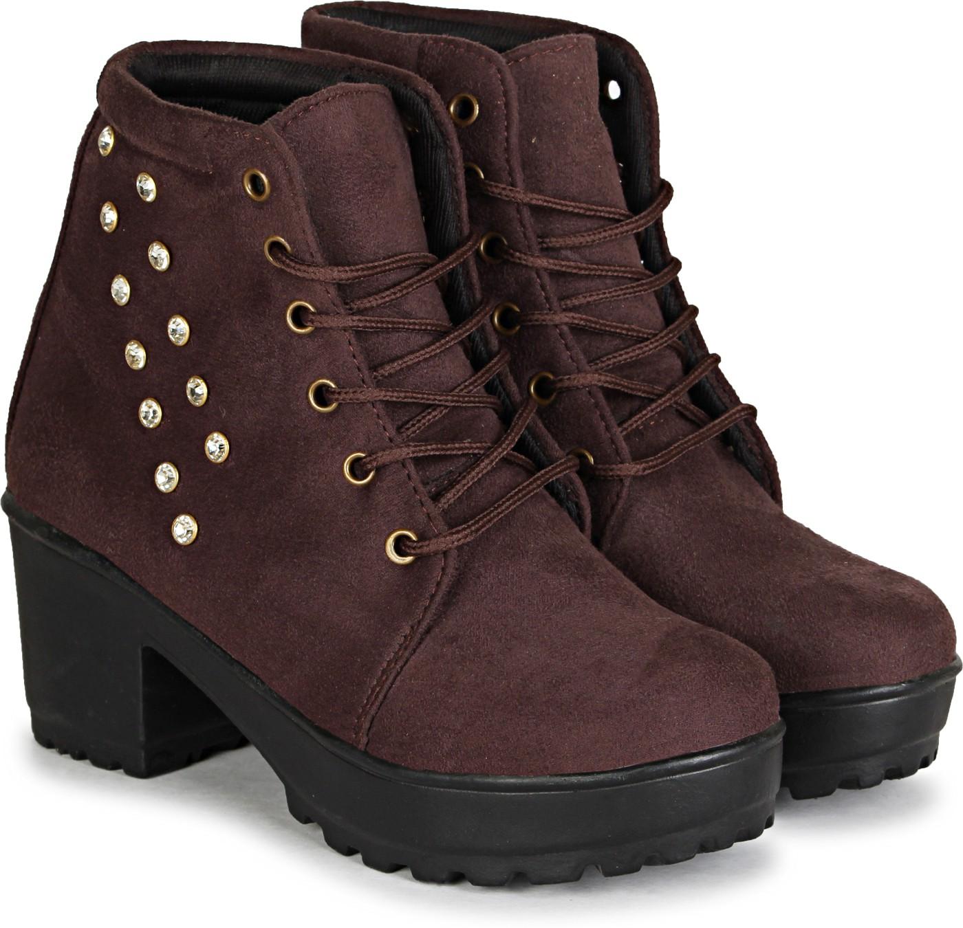 Studded Detail Casual Boots