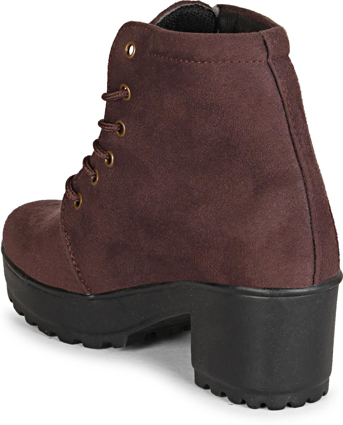 Studded Detail Casual Boots