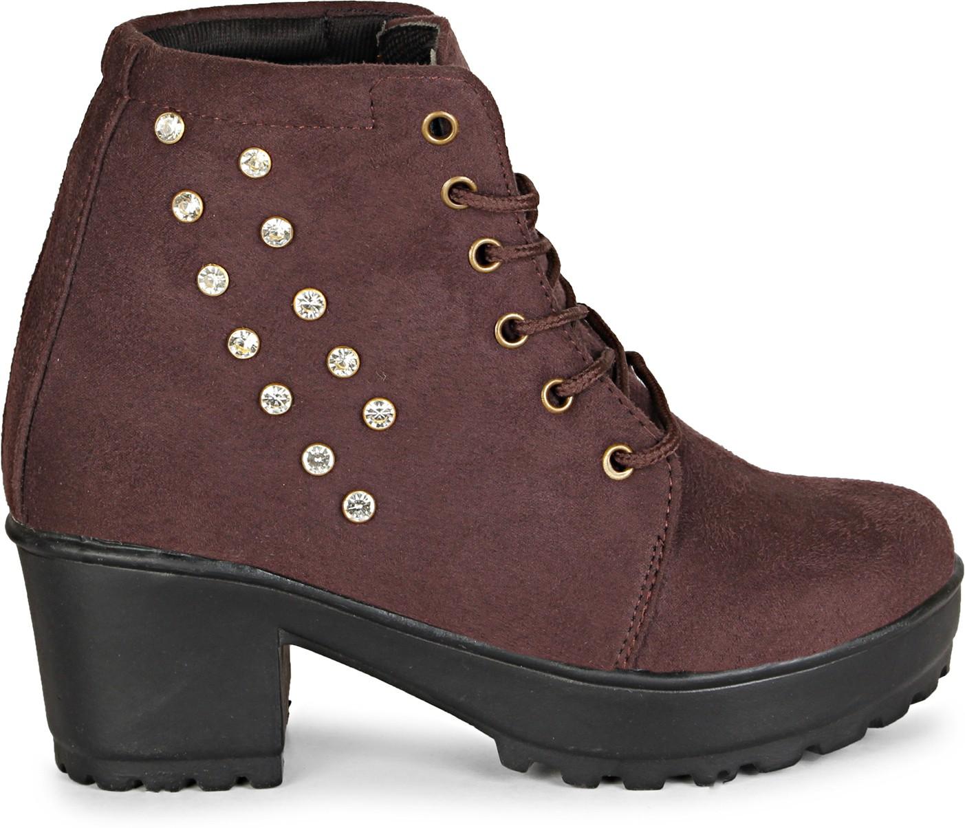 Studded Detail Casual Boots