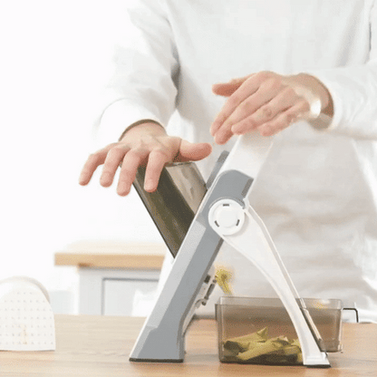 Safe and Adjustable Vegetable Slicer
